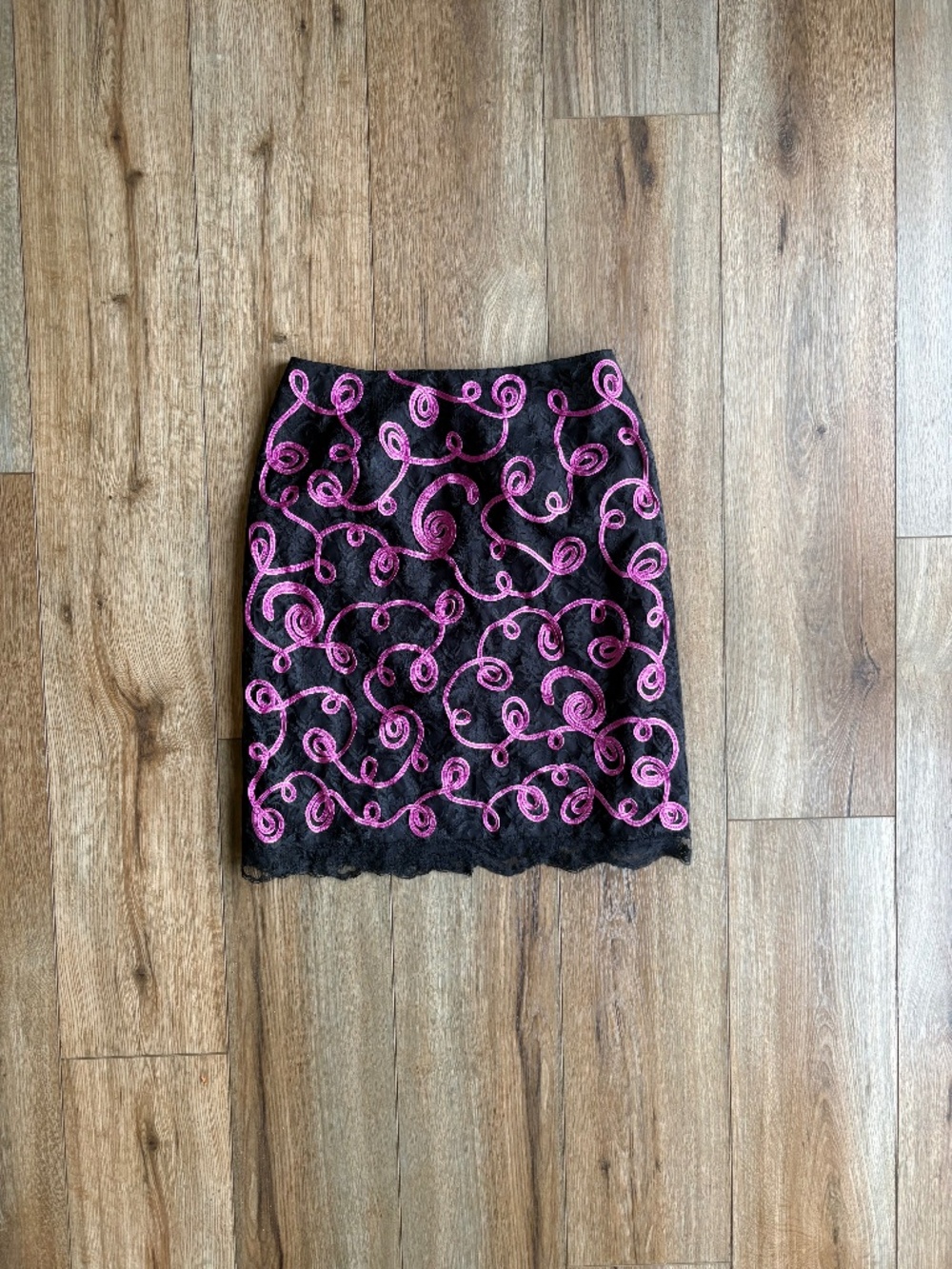 Vintage Jade by Melody Tam Women’s Lace Black and Pink Skirt Size 4